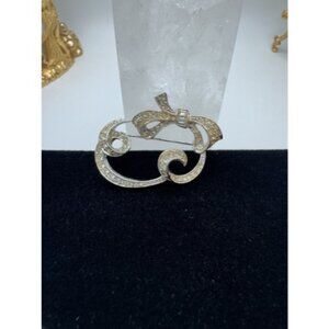 Vintage A Bun Whit Waves Rhinestone Silver Tone Brooch Pin signed Ballet